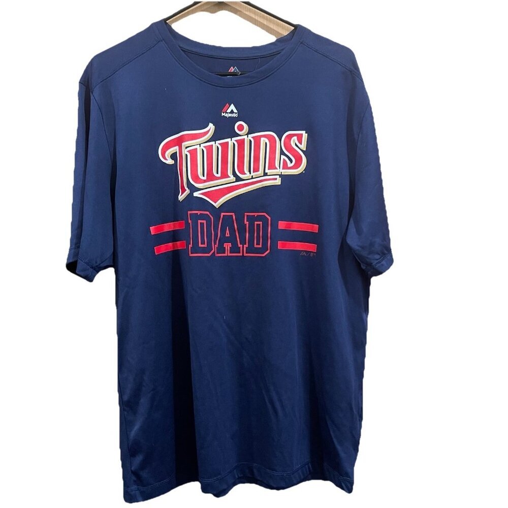 Minnesota Twins “Dad” Mens‎ Size Large Blue Majestic Shirt